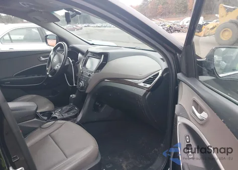 2017 Hyundai Santa Fe Sport 2.4L z USA, uszkodzony, nr VIN 5XYZUDLB1HG446700